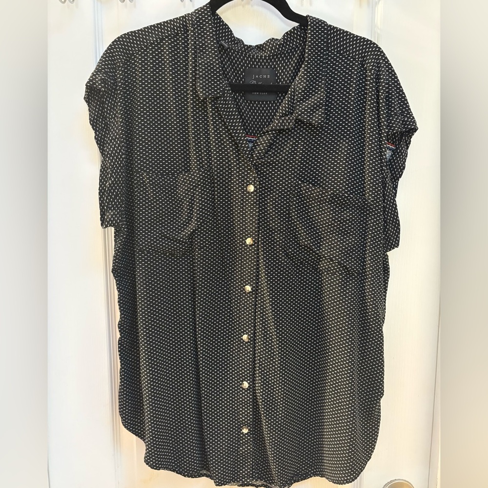 Jachs Girlfriend New York Black and White button down Patterned Shirt